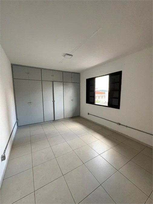 Sobrado à venda com 4 quartos, sendo 1 suíte,  em Vila Sônia, São Paulo, SP