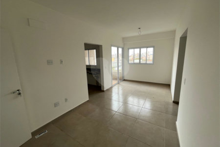 Apartamento á venda na região da Vila Prado.