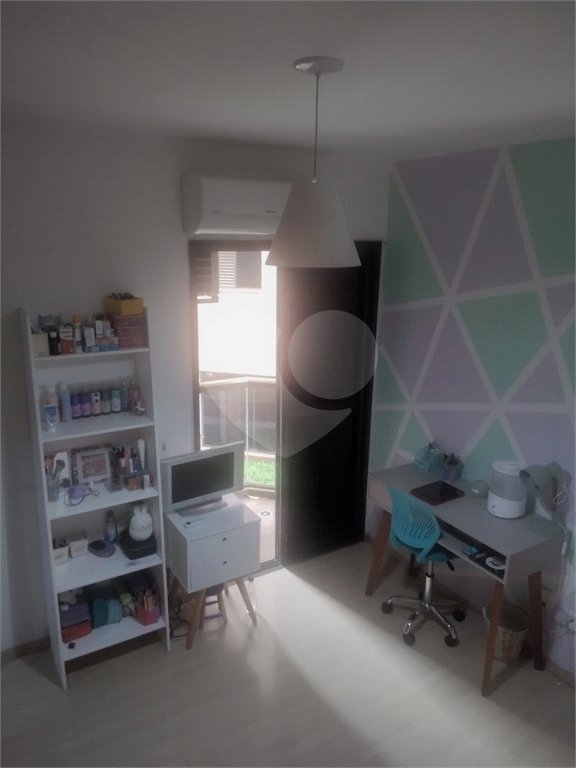 Apartamento à venda com 3 quartos, sendo 1 suíte, em Real Parque, São Paulo, SP