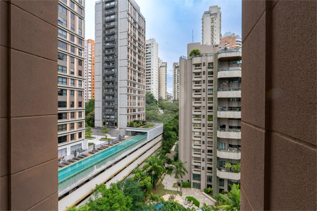 Apartamento à venda com 2 suítes em Jardim Fonte do Morumbi, São Paulo, SP