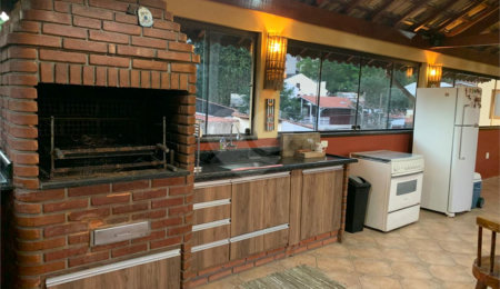 Sobrado à venda com 3 quartos, sendo 1 suíte,  em Jardim Marajoara, São Paulo, SP