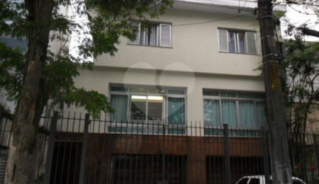 Sobrado à venda com 4 quartos, sendo 1 suíte,  em Santana, São Paulo, SP