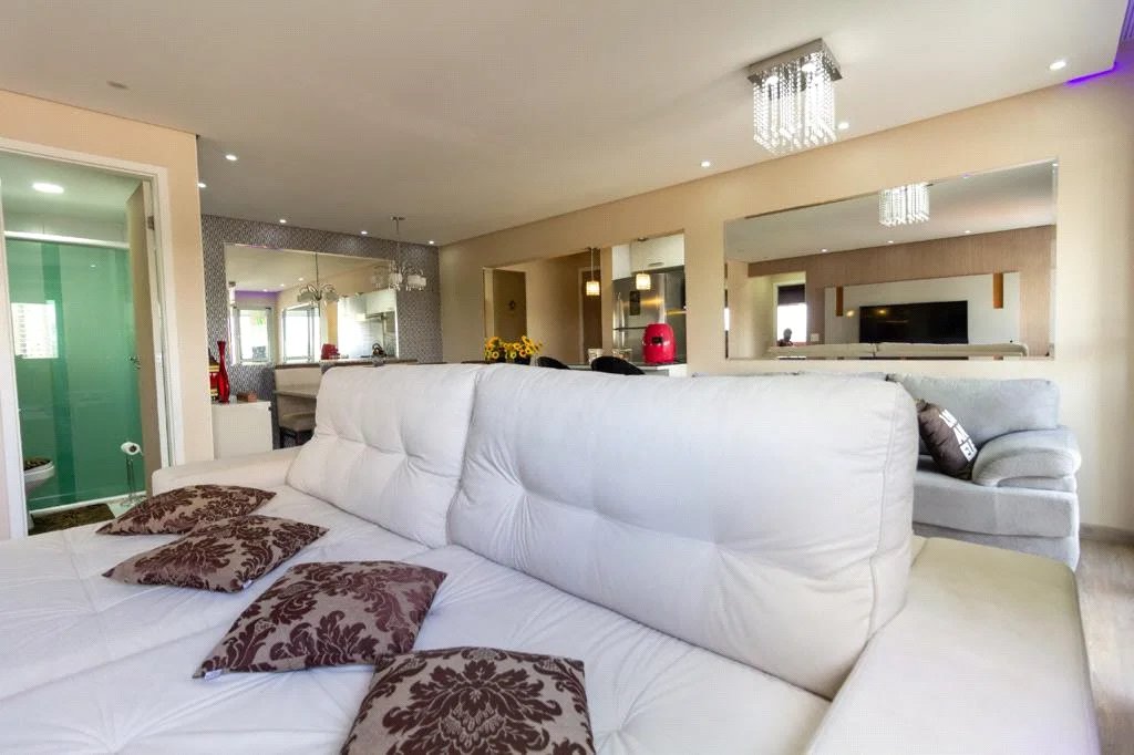 Apartamento à venda com 3 quartos, sendo 1 suíte, em Ferreira, São Paulo, SP