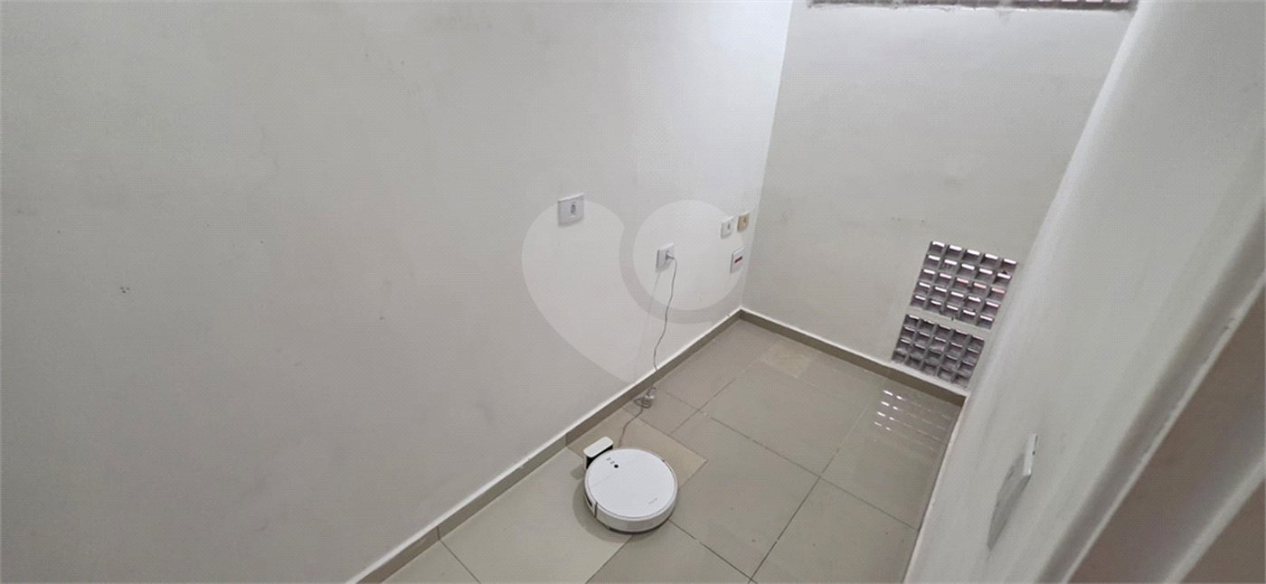 Casa Térrea à venda ou para alugar com 8 quartos, sendo 4 suítes, em Vila Pereira Barreto, São Paulo, SP