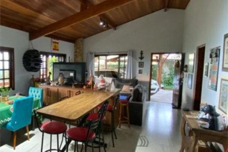 Casa em condomínio à venda com 4 quartos, sendo 1 suíte, no Centro, Bom Jesus dos Perdões, SP