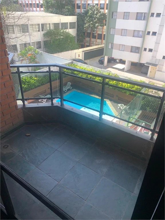 Apartamento para alugar com 3 quartos, sendo 1 suíte, em Cidade Monções, São Paulo, SP