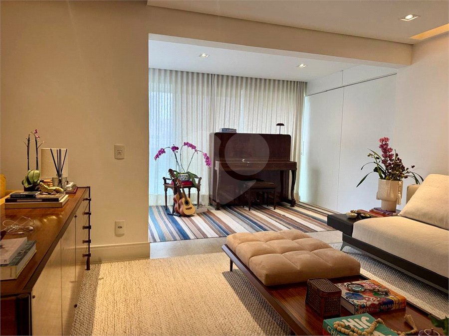 Apartamento à venda com 4 suítes em Vila Olímpia, São Paulo, SP