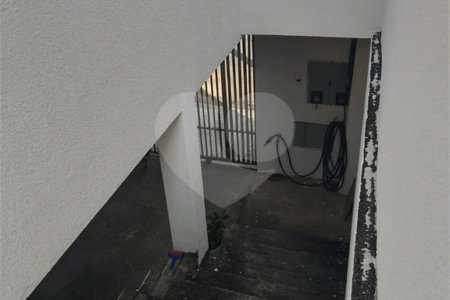 Casa à venda com 4 quartos, sendo 1 suíte, em Bosque dos Eucaliptos, São José dos Campos, SP