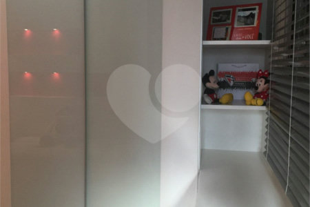 Apartamento à venda com 4 suítes em Vila Gertrudes, São Paulo, SP