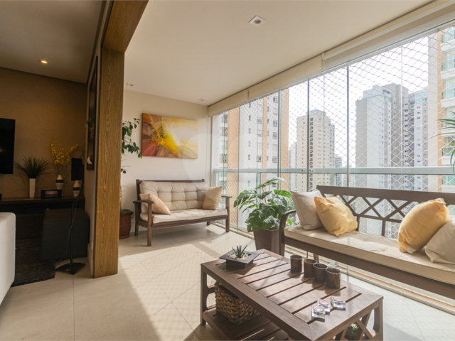 Apartamento à venda com 1 suíte em Campo Belo, São Paulo, SP