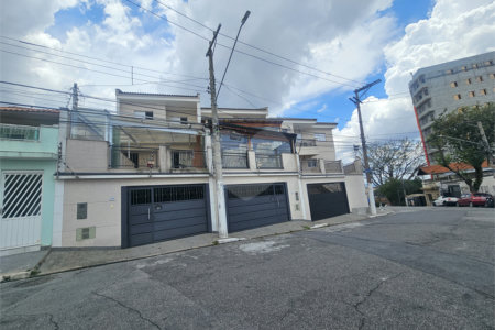 Sobrado à venda com 3 quartos, sendo 1 suíte,  em Vila Nivi, São Paulo, SP