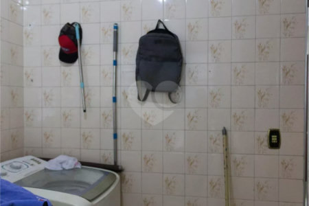 Sobrado à venda com 4 quartos, sendo 1 suíte, em Vila Jaguara, São Paulo, SP