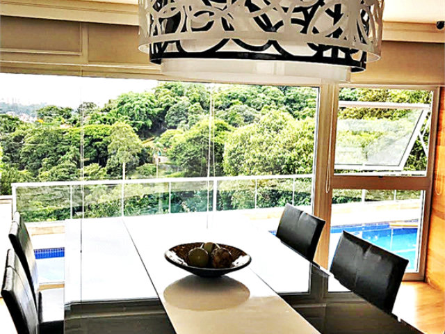 Casa à venda com 4 suítes no condomínio Residencial Jd. Ibiratiba, São Paulo - SP