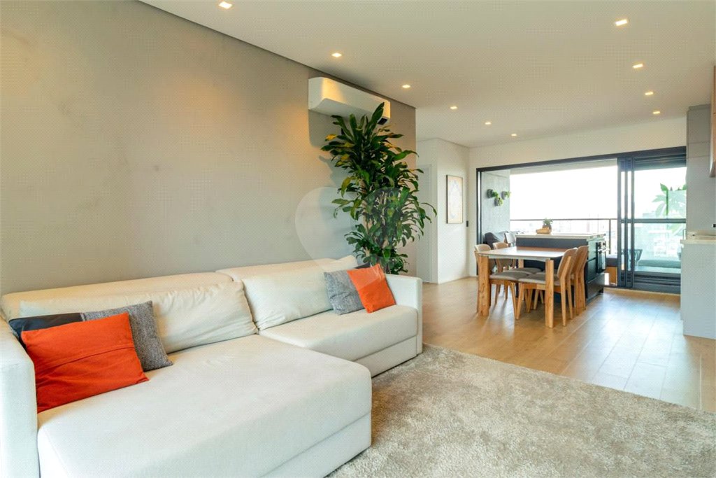 Apartamento à venda com 3 quartos, sendo 2 suítes, em Pinheiros, São Paulo, SP