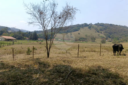 Terreno a venda no Bairro da Cachoeira em Atibaia