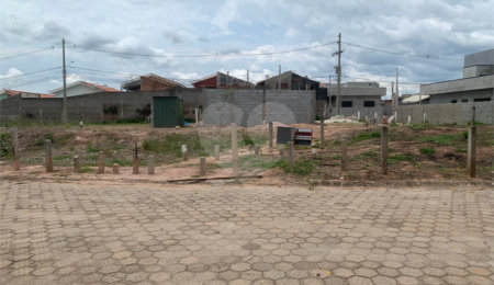 Casa em condomínio à venda com 3 quartos, sendo 1 suíte,  em Jardim São Marcos, Bom Jesus dos Perdões, SP