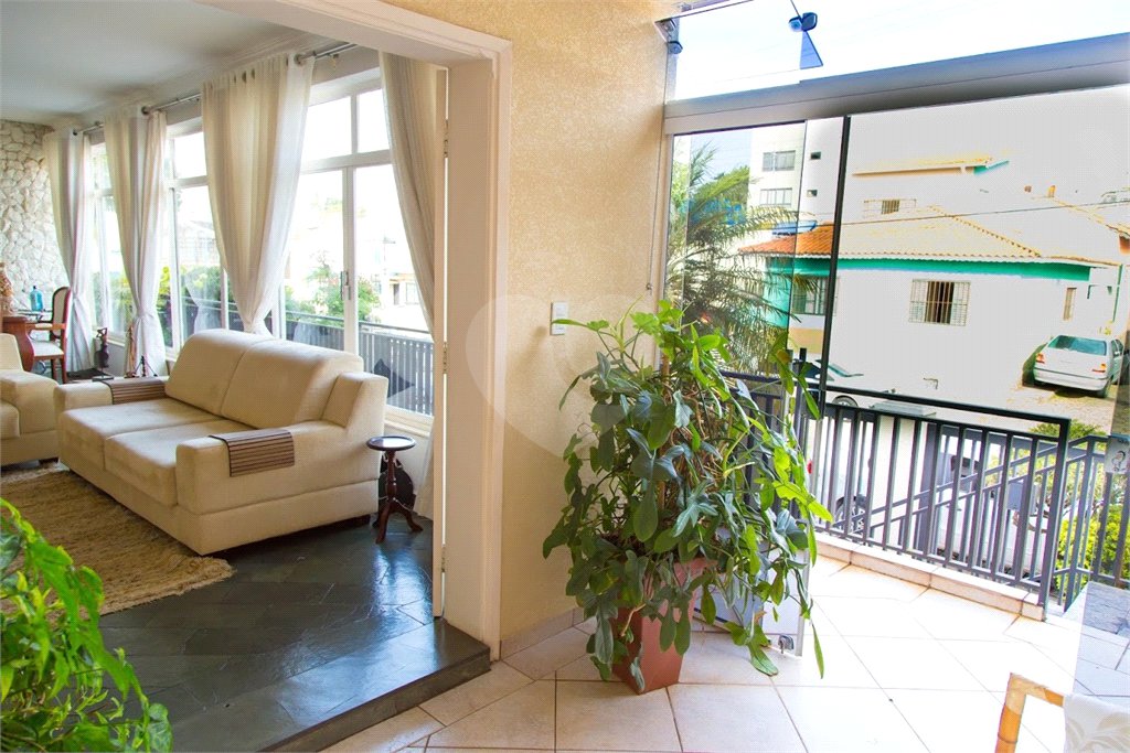 Casa à venda com 4 quartos, sendo 1 suíte, no Centro, Atibaia, SP