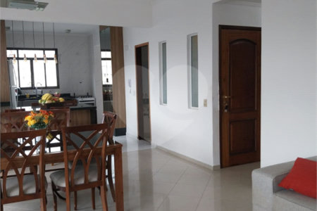 Apartamento à venda com 4 quartos, sendo 1 suíte,  em Vila Ipojuca, São Paulo, SP