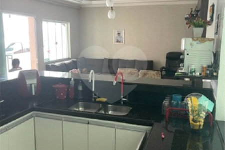 Sobrado à venda com 3 quartos, sendo 2 suítes,  em Jardim Alvinópolis Ii, Atibaia, SP