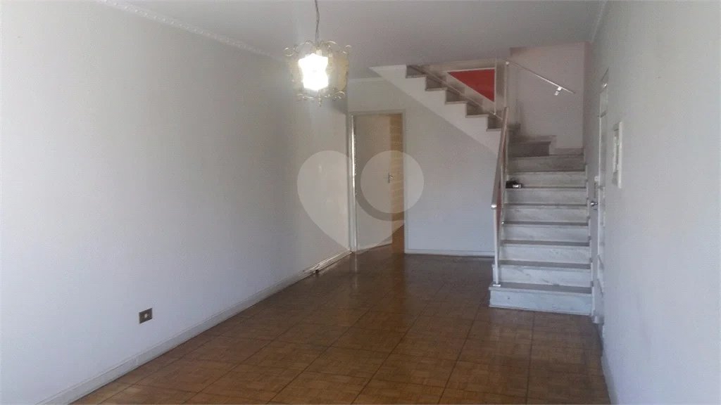 Casa à venda com 3 quartos, sendo 1 suíte,  em Vila Mazzei, São Paulo, SP