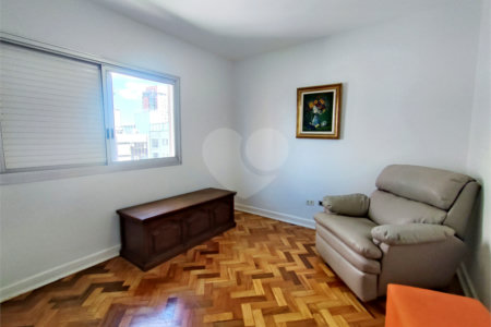 Apartamento à venda com 3 quartos, sendo 1 suíte, em Alto da Boa Vista, São Paulo, SP