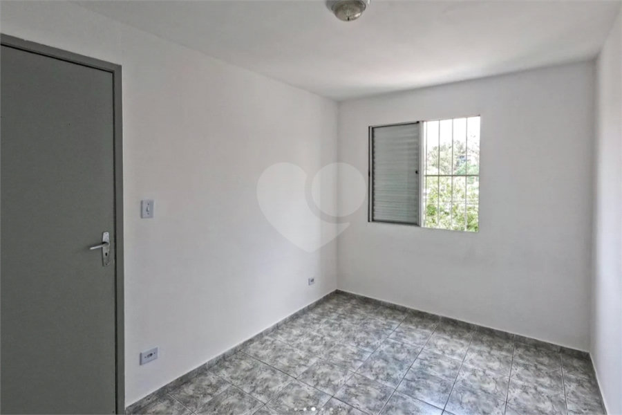 Apartamento à venda com 2 quartos em Horto, São Paulo, SP