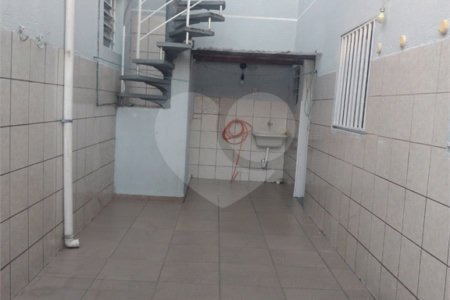 Casa à venda com 5 quartos, sendo 1 suíte, em Vila Medeiros, São Paulo, SP