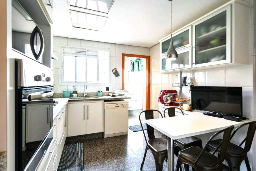 Apartamento à venda com 3 suítes em Tatuapé, São Paulo, SP