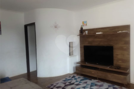 Chácara à venda com 2 quartos, sendo 1 suíte, em Estância Conceição, Itapetininga, SP