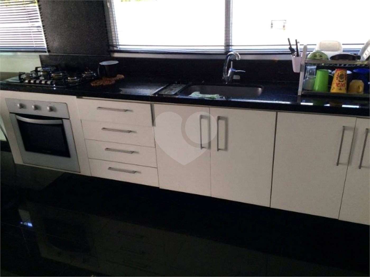 Casa à venda com 3 suítes no condomínio Residencial Jardim Paulista I, Vinhedo - SP