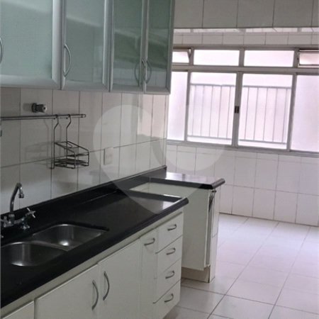 Apartamento para alugar com 3 quartos, sendo 1 suíte, em Cerqueira César, São Paulo, SP