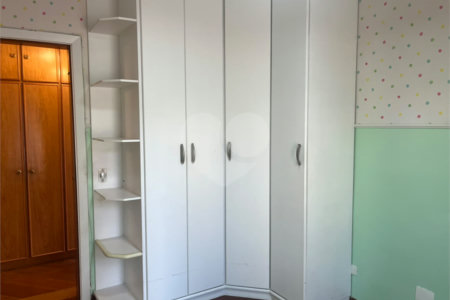 Apartamento à venda com 3 quartos, sendo 1 suíte, em Vila Gumercindo, São Paulo, SP