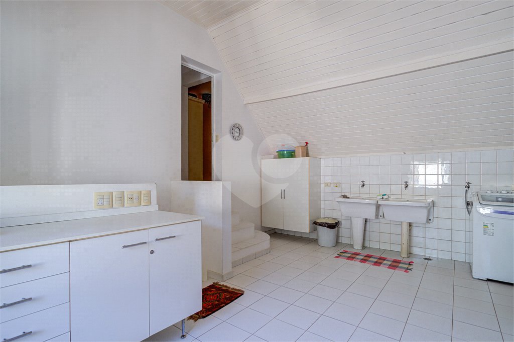 Casa à venda com 3 suítes em Chácara Monte Alegre, São Paulo, SP