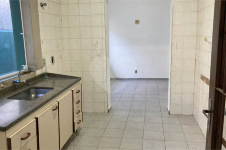 Casa Térrea à venda com 5 quartos, sendo 2 suítes, em Vila Trujillo, Sorocaba, SP