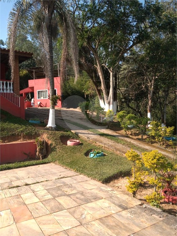 Chácara à venda com 3 quartos, sendo 1 suíte, em Jardim dos Lagos, Franco da Rocha, SP