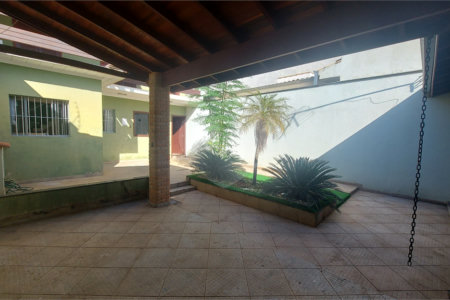 Sobrado à venda com 3 quartos, sendo 1 suíte, em Wanel Ville, Sorocaba, SP