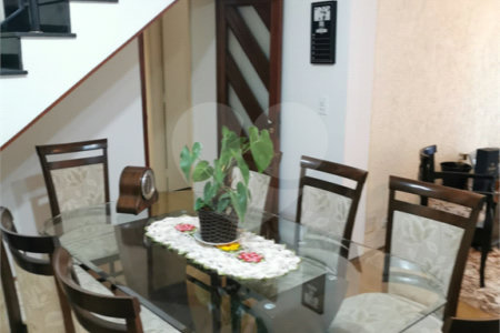 Cobertura à venda com 3 quartos em Vila Gumercindo, São Paulo, SP