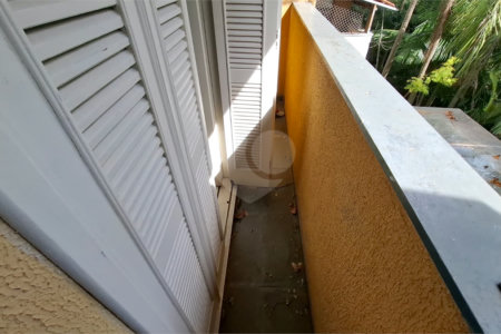 Casa à venda com 2 suítes no condomínio Village Palmas, São Paulo - SP