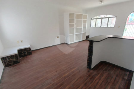 Casa à venda ou para alugar com 6 quartos, sendo 2 suítes, em Jardim Itália, Itapetininga, SP