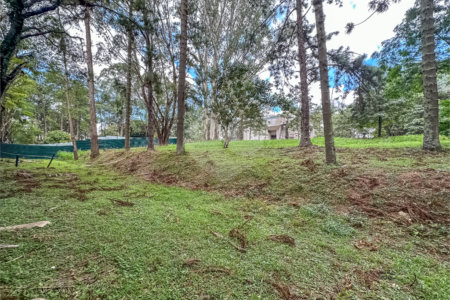 Terreno à venda no condomínio Chácara Santa Helena, São Paulo - SP