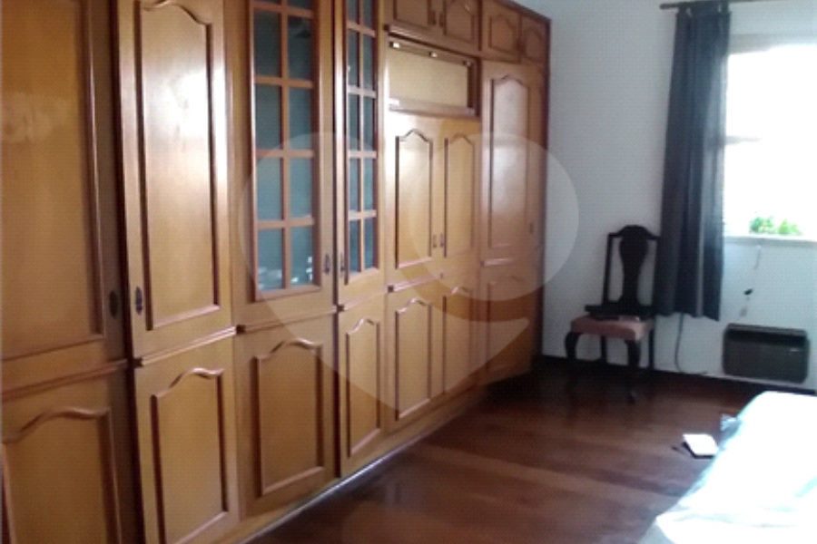 Casa à venda com 5 quartos, sendo 3 suítes, em Perdizes, São Paulo, SP