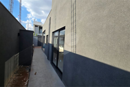 Casa à venda com 3 suítes no condomínio Village Damha III, Araraquara - SP