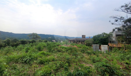 Terreno à venda no condomínio Alpes da Cantareira, Mairiporã - SP