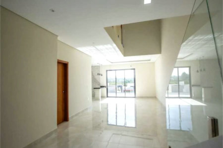 Casa à venda com 3 quartos, sendo 1 suíte, no condomínio Jardim Piemonte, Indaiatuba - SP
