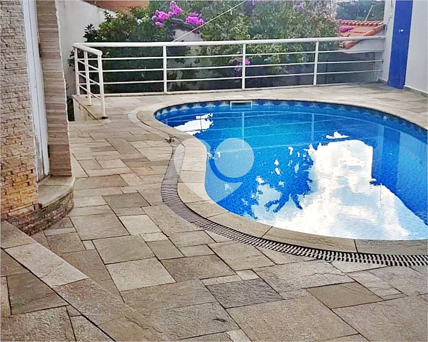 Sobrado à venda com 3 suítes em Jardim Virginia Bianca, São Paulo, SP