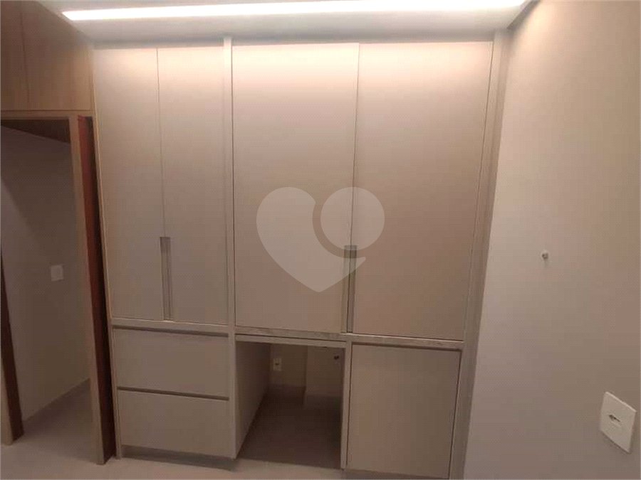 Apartamento à venda com 1 suíte em Moema, São Paulo, SP