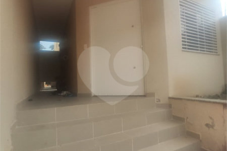 Casa à venda com 3 quartos, sendo 1 suíte,  em Vila Suissa, Mogi das Cruzes, SP