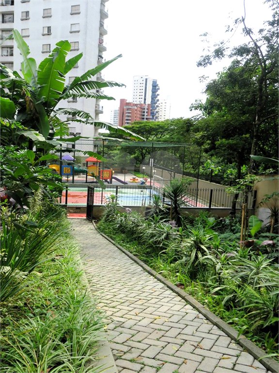 Apartamento à venda com 3 quartos, sendo 1 suíte, em Vila Andrade, São Paulo, SP