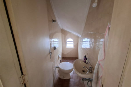 Sobrado à venda com 3 quartos, sendo 1 suíte,  em Jardim Esmeralda, São Paulo, SP