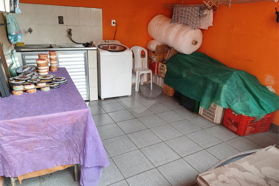 Sobrado à venda com 4 quartos, sendo 1 suíte,  em Saúde, São Paulo, SP
